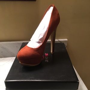 Beautiful rust color platform